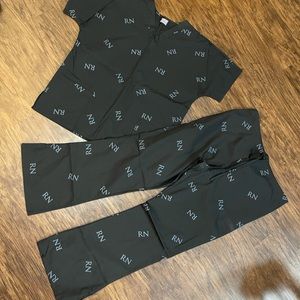 RN Scrub Set #PoshAffiliate